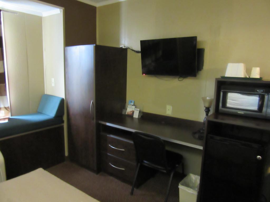 Microtel Inn & Suites By Wyndham Columbia Fort Jackson N מראה חיצוני תמונה