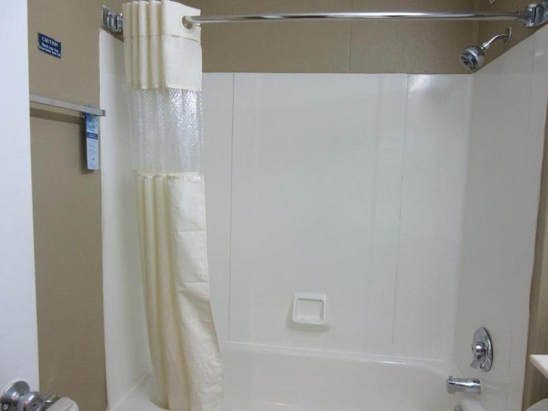 Microtel Inn & Suites By Wyndham Columbia Fort Jackson N מראה חיצוני תמונה